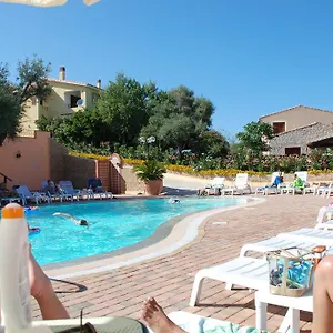Aparthotel Li Troni, Budoni